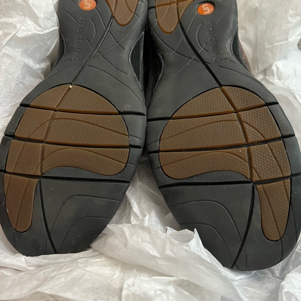 Unstructured By Clarks Leather Slides Size 10 - image 6